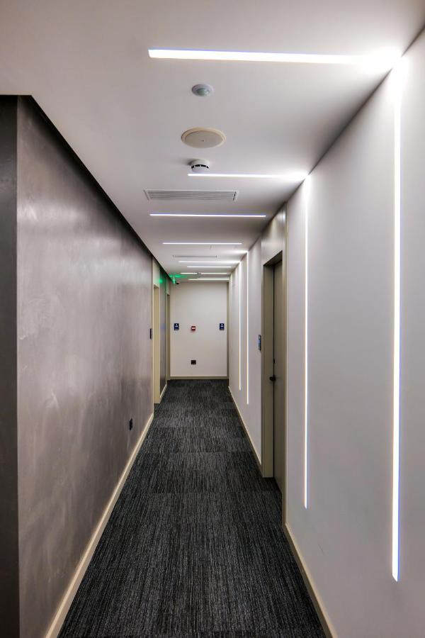 סרנדה Yacht Premium Hotel מראה חיצוני תמונה