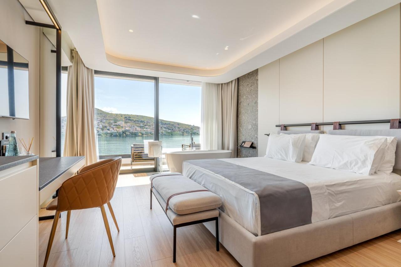 סרנדה Yacht Premium Hotel מראה חיצוני תמונה
