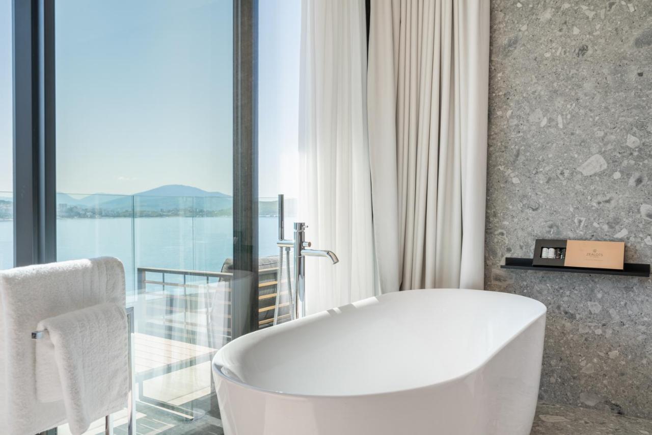 סרנדה Yacht Premium Hotel מראה חיצוני תמונה