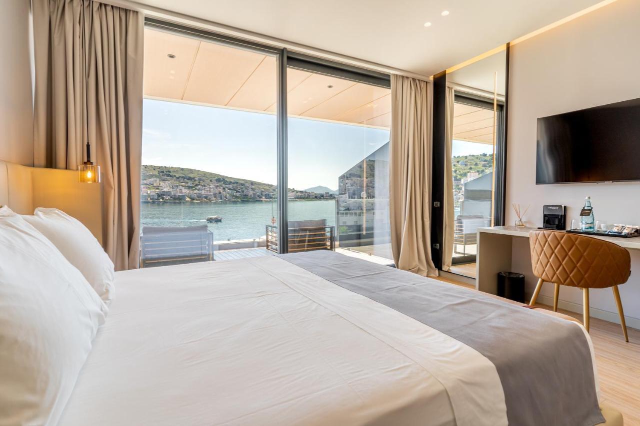 סרנדה Yacht Premium Hotel מראה חיצוני תמונה