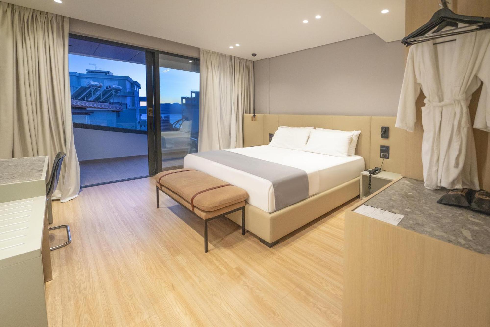 סרנדה Yacht Premium Hotel מראה חיצוני תמונה