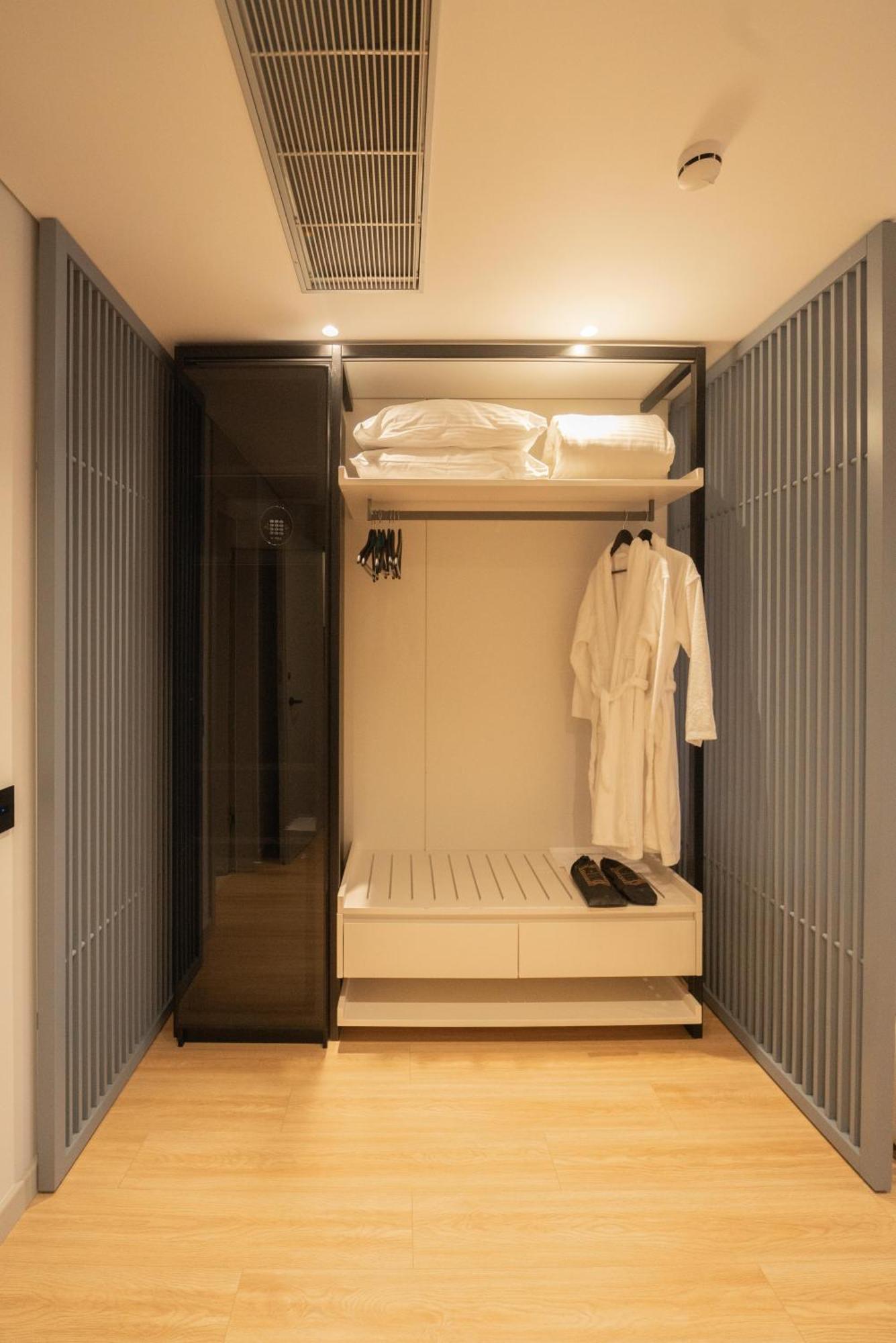 סרנדה Yacht Premium Hotel מראה חיצוני תמונה
