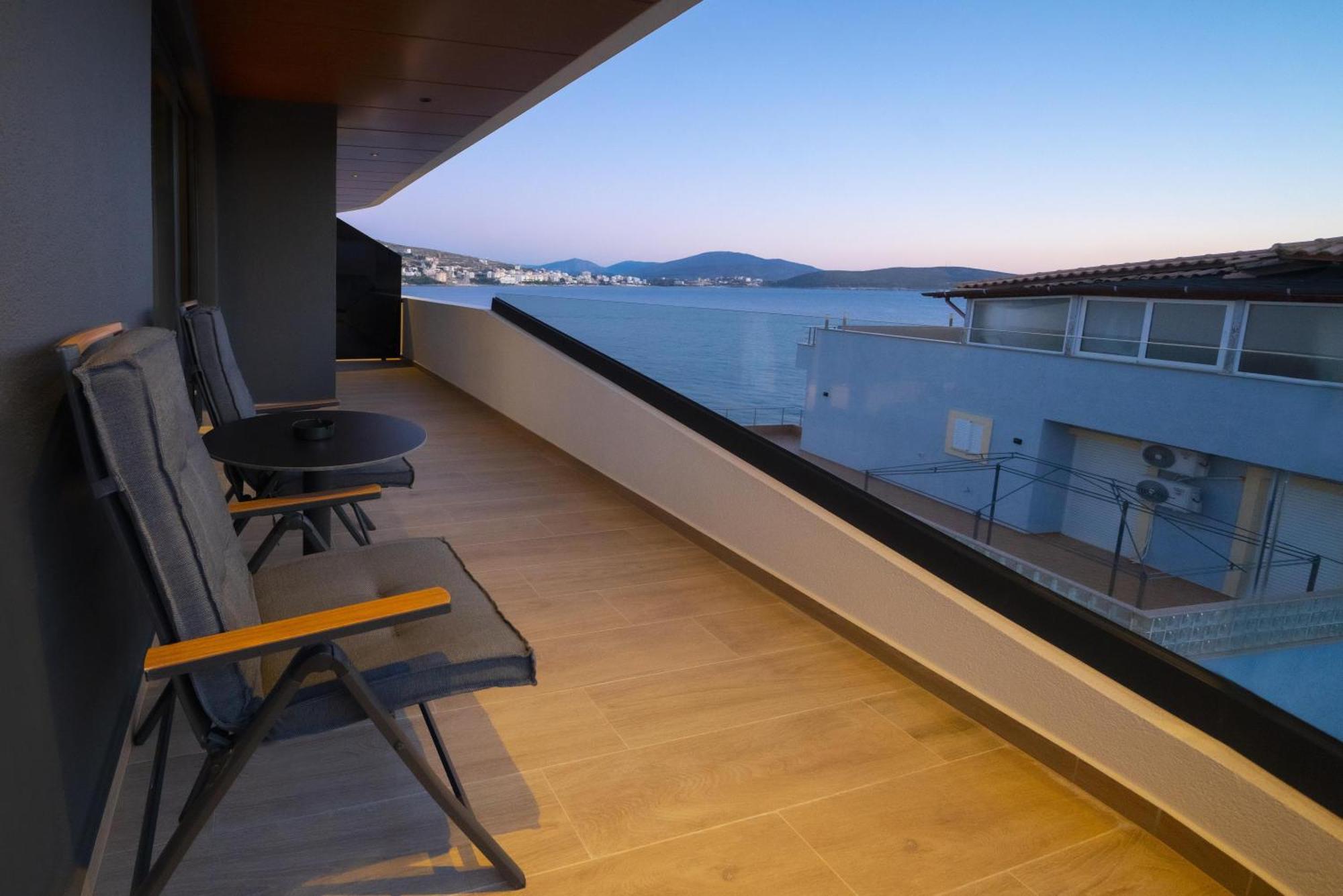 סרנדה Yacht Premium Hotel מראה חיצוני תמונה